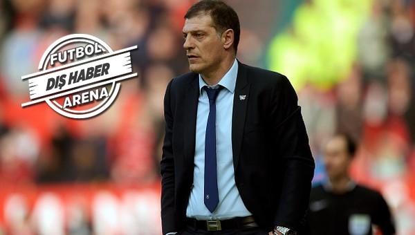 Slaven Bilic'in takımı West Ham, Beşiktaş'la ismi anılan Edin Dzeko'yu transfer etmek istiyor