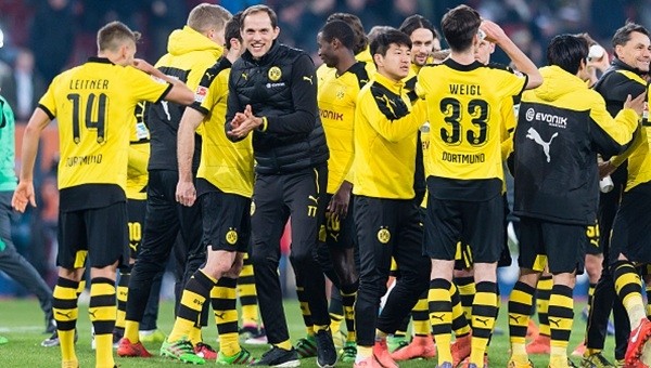 Borussia Dortmund takibini sürdürüyor