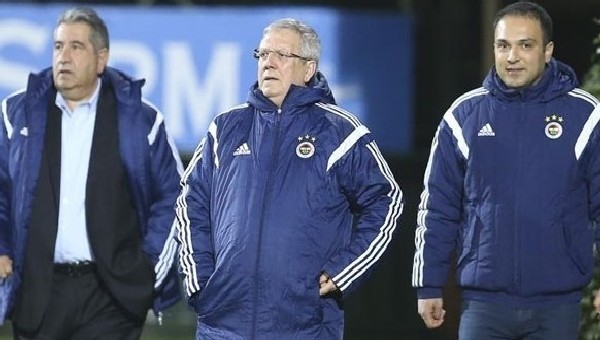 Fenerbahçe yönetiminden FLAŞ karar