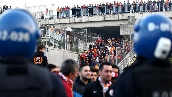 Galatasaray taraftarları isyan etti