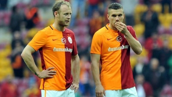 Galatasaray'da futbolculara Avrupa şartı - Süper Lig Haberleri