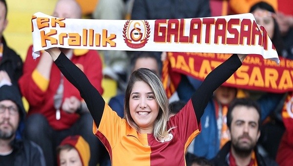 Galatasaraylılardan Fenerbahçe'ye koreografi göndermesi - Süper Lig Haberleri