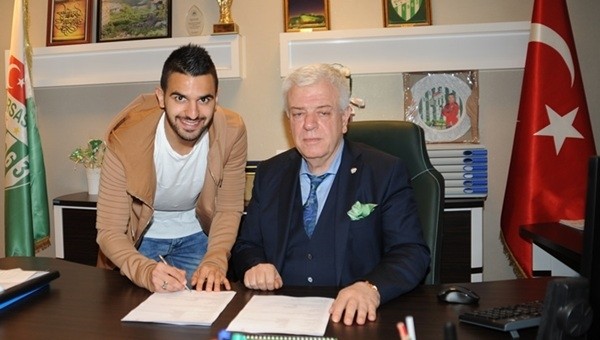 Bursaspor'da Aziz Behich'in sözleşmesi uzatıldı - Süper Lig Haberleri