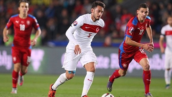 Hakan Çalhanoğlu'nun men cezasıyla ilgili son durum - İZLE