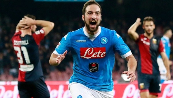 Higuain şampiyonluğu bırakmıyor!