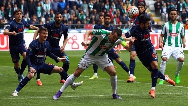 Konyaspor zorlu Başakşehir virajını geçemedi
