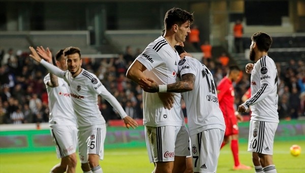 Mario Gomez, Burak Yılmaz'ın rekoruna göz dikti - Beşiktaş Haberleri