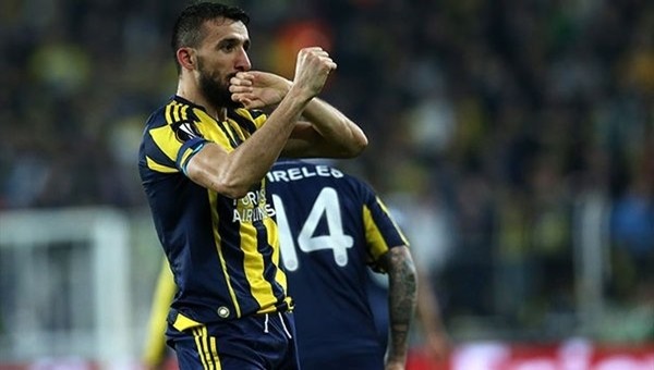 Mehmet Topal UEFA'nın en iyi 11'inde
