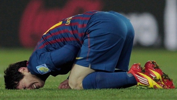 Messi'ye böbrek taşı engeli