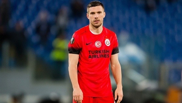 Lukas Podolski'den Türk basınına ağır sözler