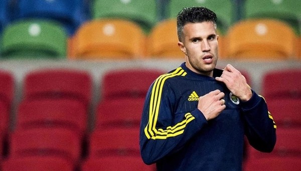 Robin van Persie, Fenerbahçe'yi aldatıyor mu? - Süper Lig Haberleri