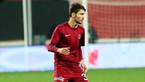 Spor malzemeleri karşılığında Trabzonspor'a transfer oldu