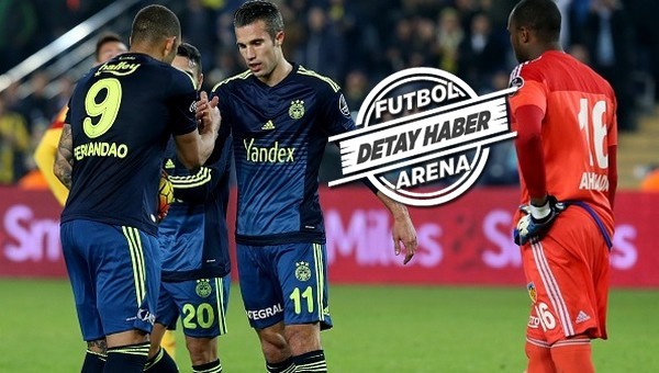 Van Persie, Manchester'ı solladı