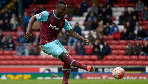 West Ham'dan FLAŞ Emenike kararı