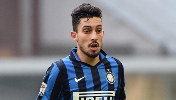 Alex Telles:' İtalya'da ve Inter'de çok mutluyum'