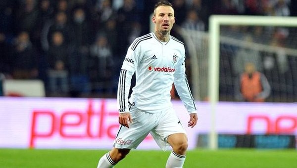 Beşiktaş'tan Milosevic ve Delgado'ya rest