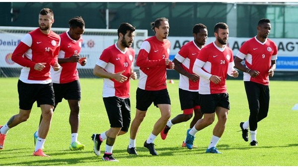 Antalyaspor'da Kayserispor maçı hazırlıkları sürüyor