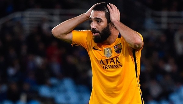 Arda Turan'a tribünlerden tepki