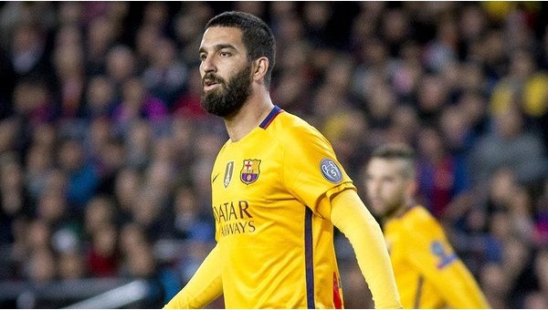 Barcelona mağlubiyeti Arda Turan görseliyle duyurdu