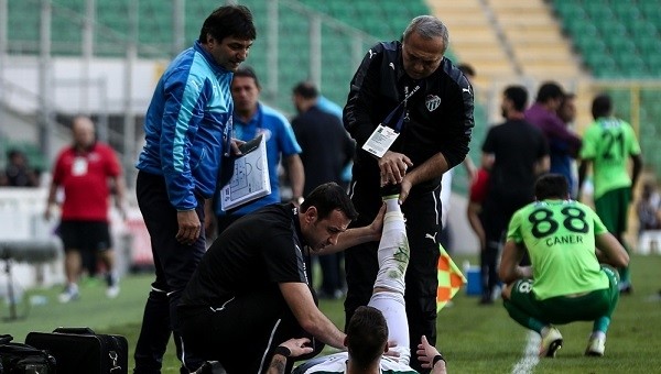 Bursaspor'da sakatlık şoku! Yıldız futbolcu...