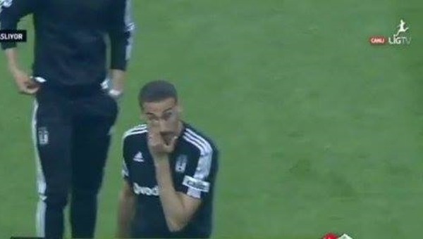 Cenk Tosun, Vodafone Arena'da gözyaşlarına engel olamadı - Beşiktaş Haberleri