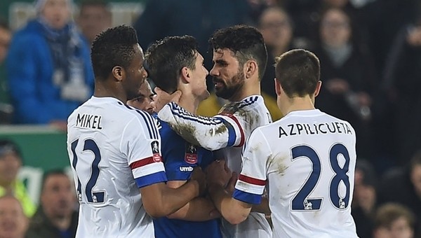 Diego Costa'ya ceza üstüne ceza - Premier Lig Haberleri