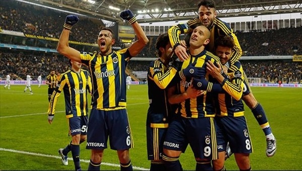 Fenerbahçe futbolculardan Whatsapp'ta motivasyon konuşması