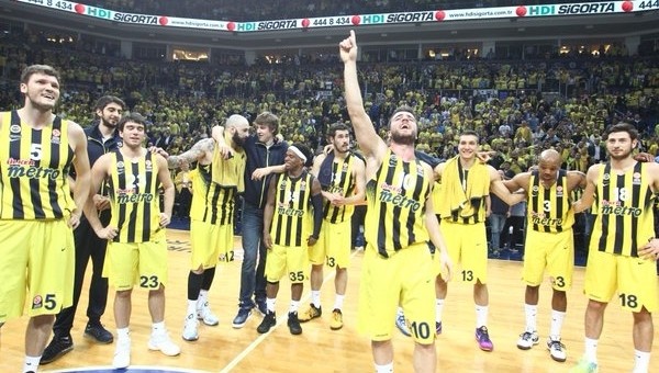 Fenerbahçe, Real Madrid'i ezdi geçti