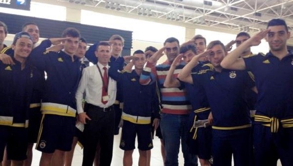 Fenerbahçe'den uçağı kaçıran askere büyük jest