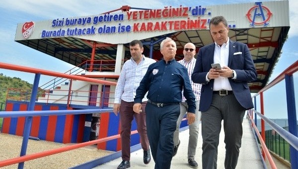 Fikret Orman'dan Altınordu'ya sürpriz ziyaret - Beşiktaş Haberleri