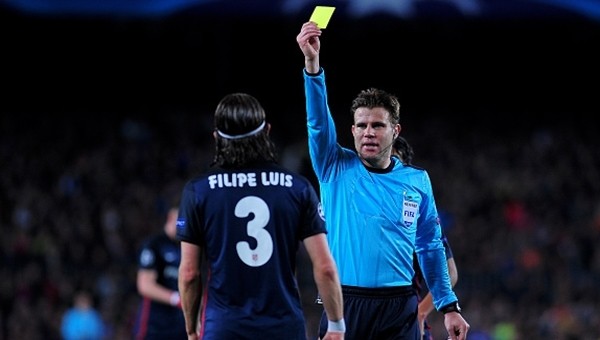 Filipe Luis: UEFA, Barcelonayı koruyor