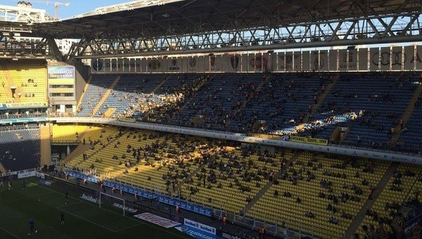 Flaş! Fenerbahçeli futbolculara şok protesto