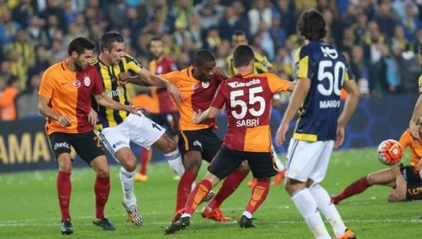 Galatasaray - Fenerbahçe derbisi saat kaçta oynanacak? - Süper Lig Haberleri