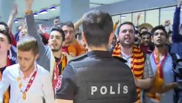 Galatasaray'a protestolu karşılama - Süper Lig Haberleri
