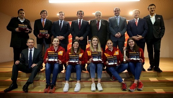 Galatasaray'da yılın sporcusu ödülünün sahibi