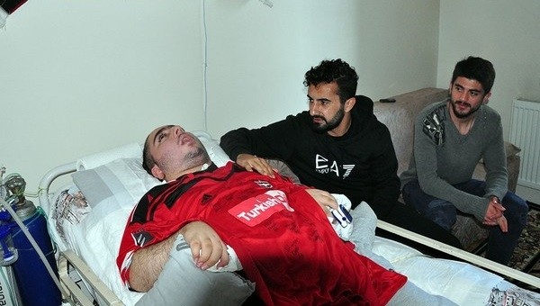 Gaziantepsporlu futbolculardan anlamlı ziyaret - Süper Lig Haberleri