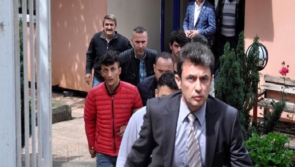 Hakeme saldıran taraftar serbest