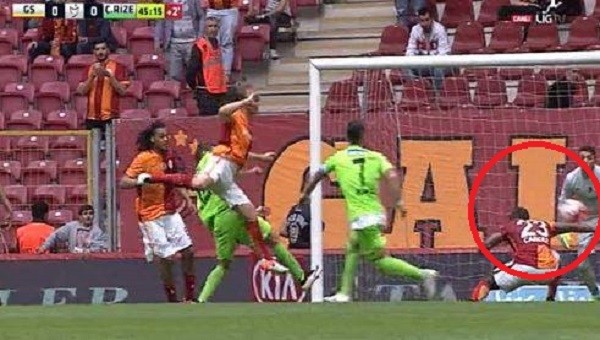 Çaykur Rizespor'un Galatasaray maçında penaltı isyanı - Süper Lig Haberleri
