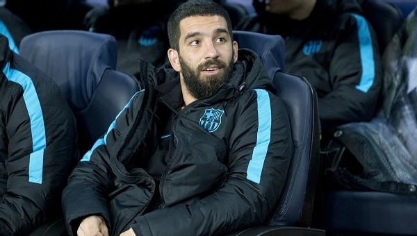 İspanyollar, Arda Turan'ı eleştiriyor