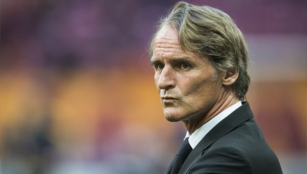 Riekerink kupada as oyuncuları oynatıyor