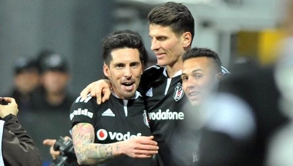 Jose Sosa, Kasımpaşa maçında müthiş formunu sürdürdü - Beşiktaş Haberleri