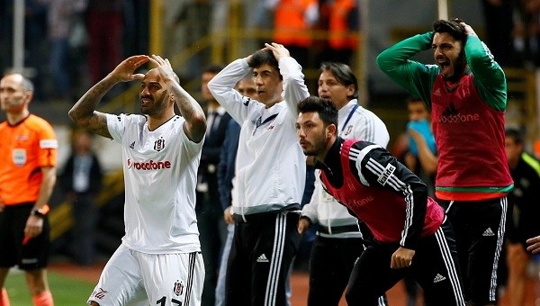 Manisa'da tarihe geçen anlar! Sosa vurdu...