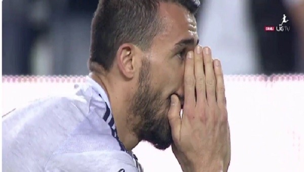 Mehmet Topal gözyaşlarına hakim olamadı