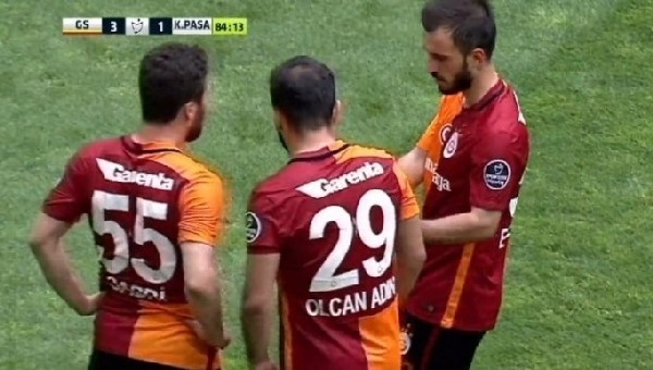 Sabri Sarıoğlu'ndan Emre Çolak açıklaması - Galatasaray Haberleri