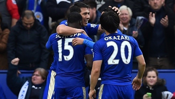 Şampiyonluğa koşan Leicester, Swansea City'i çiğnedi!