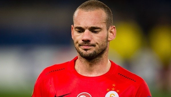 Sneijder, Şükrü Saracoğlu Stadı'nda!