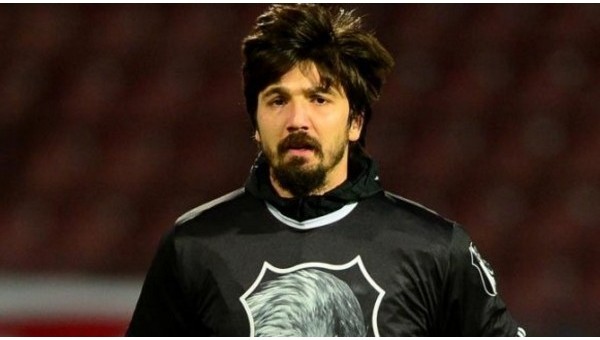 Tolga Zengin'e yeni sözleşmede FLAŞ gelişme - Beşiktaş Haberleri