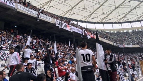 Vodafone Arena'da Beşiktaş efsanelerine plaket