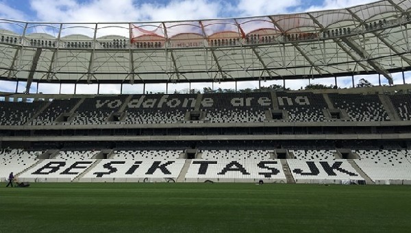 Vodafone Arena'da kombine sahiplerine bilet satışı başladı - Beşiktaş Haberleri