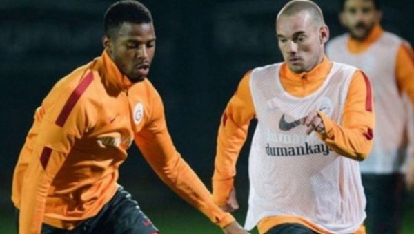 Wesley Sneijder'den Ryan Donk'a fırça